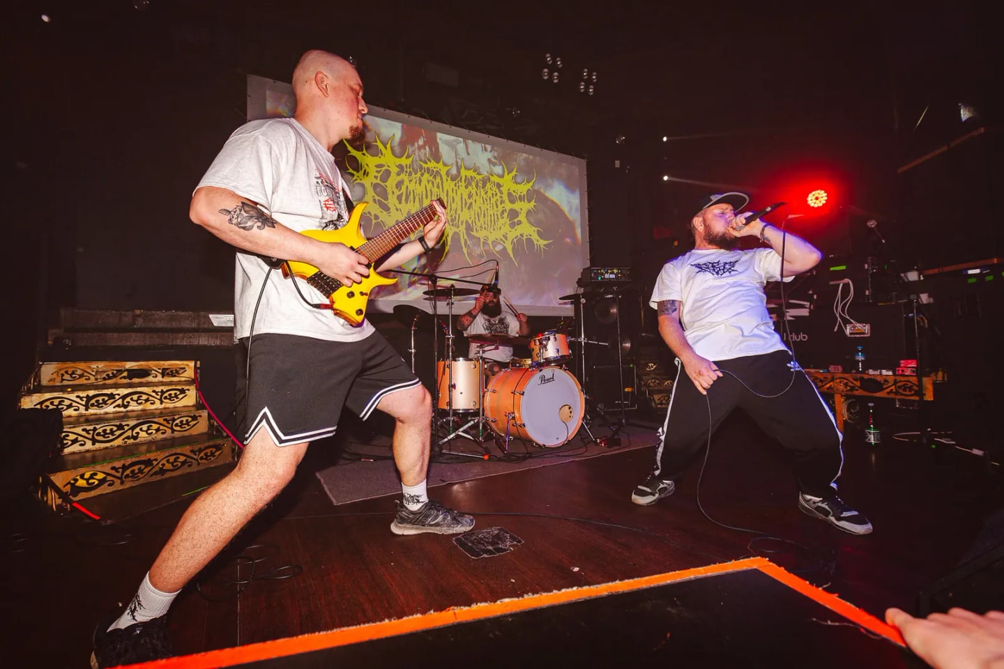 DECOMPOSITION OF ENTRAILS выступают на сцене — фотография к интервью Rock House